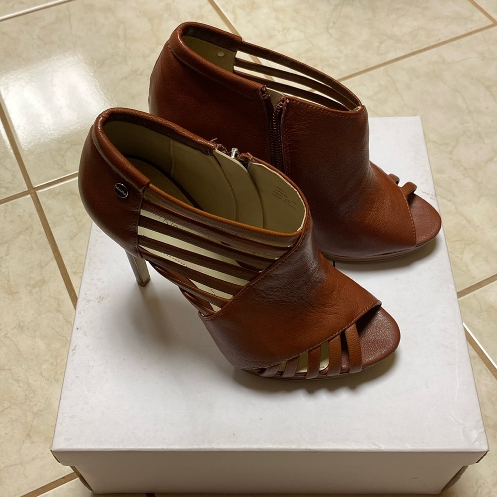 Calvin Klein Laraine Burnished Nappa Heels